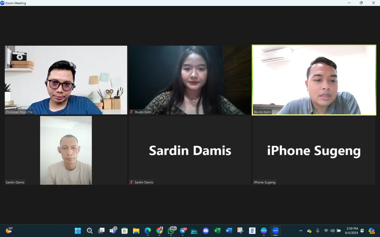 Discussion on VR Creation of Triesakti Airlines