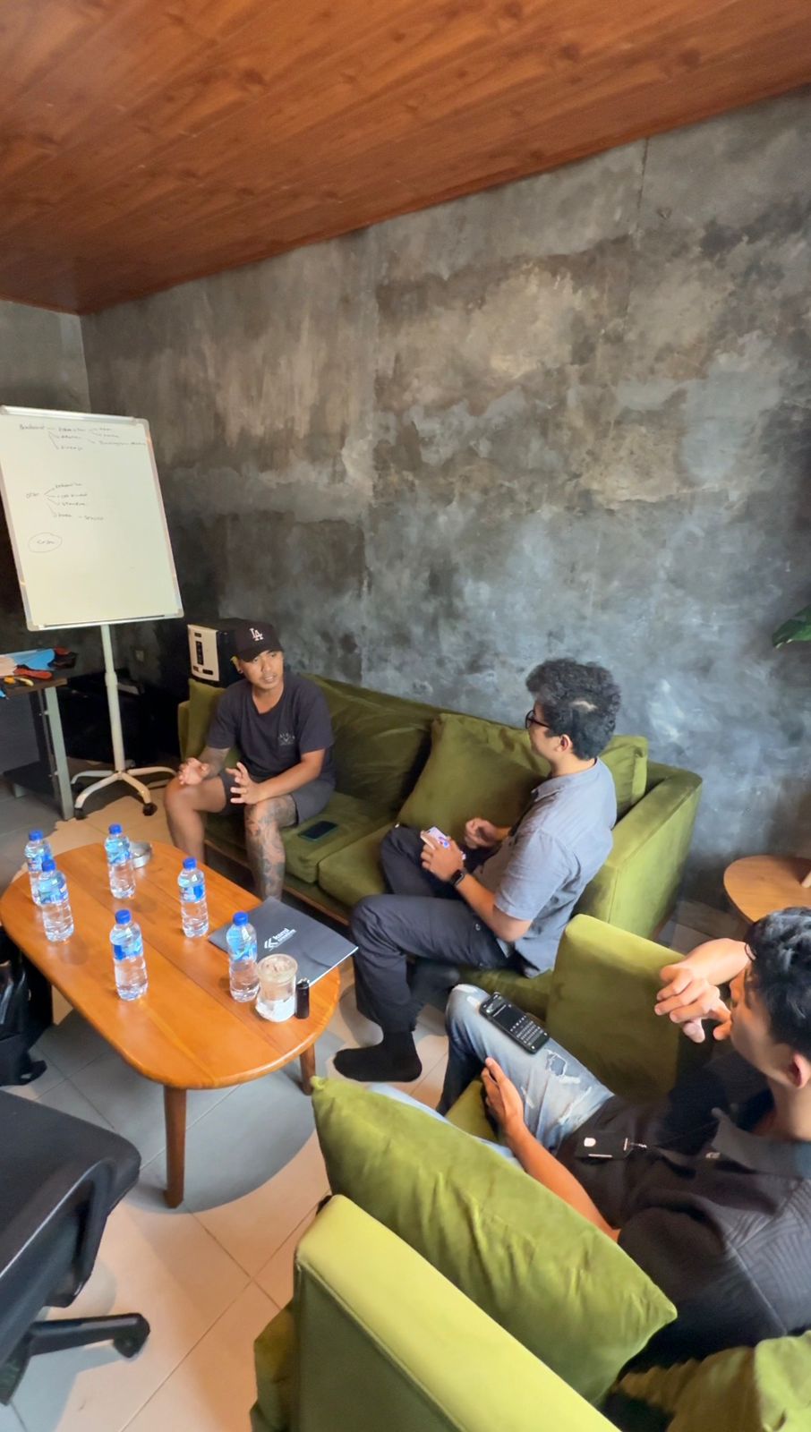 Babi Guling Lokha Resmi Bekerja Sama dengan PT Studio Kami Mandiri untuk Pengelolaan Media Sosial