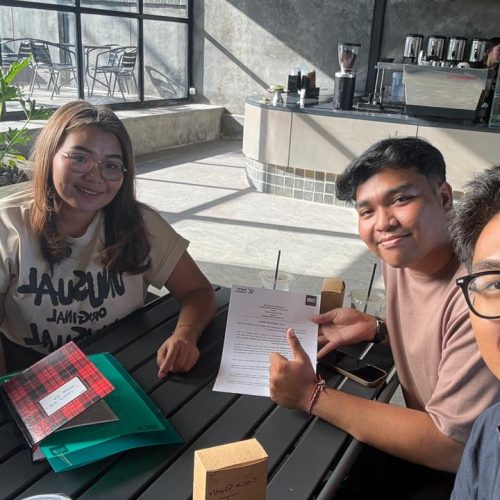 PT Studio Kami Mandiri resmi menjalin kerjasama dengan Moto Kopi & Toast dalam mengelola seluruh aktivitas media sosial mereka untuk memantapkan posisi merek di industri F&B.
