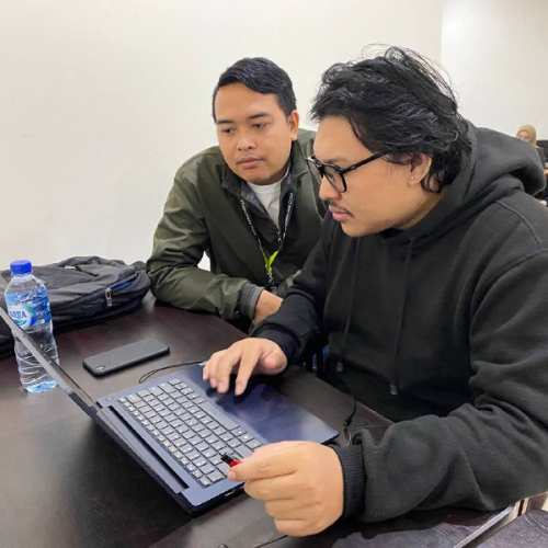 Asistensi dan Diskusi Pengembangan Aplikasi Avagos