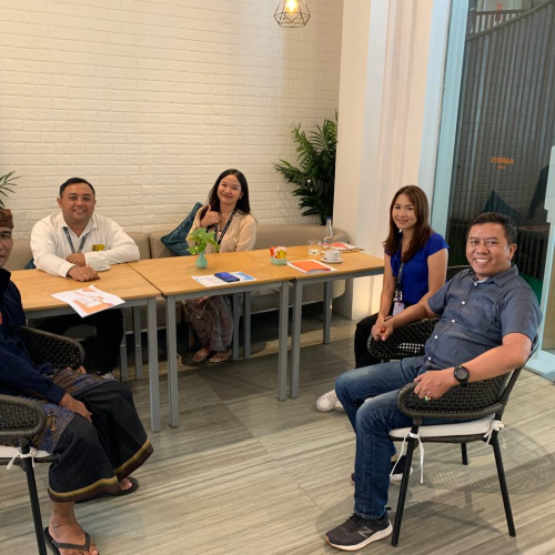 Meeting Bersama Team Hotel Harris Sunset Road
